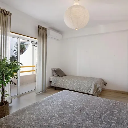 Apartamento Albufeira شقة *